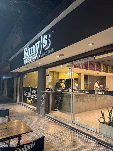 BONY’S PIZZA 