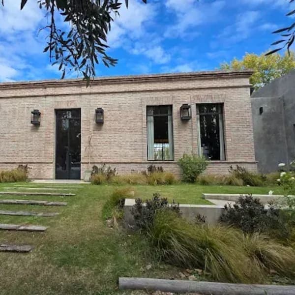 BODEGA FOW & Restó - Cuadro Benegas