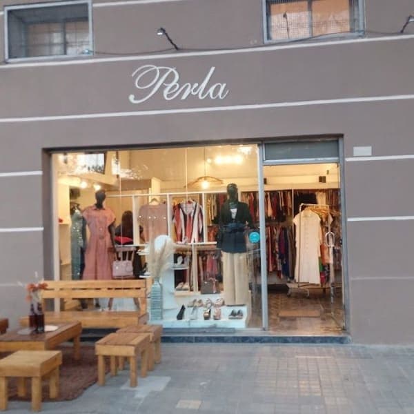 Perla indumentaria