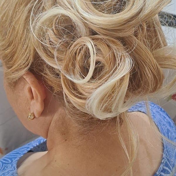 Dafhne Peluquería y Estética