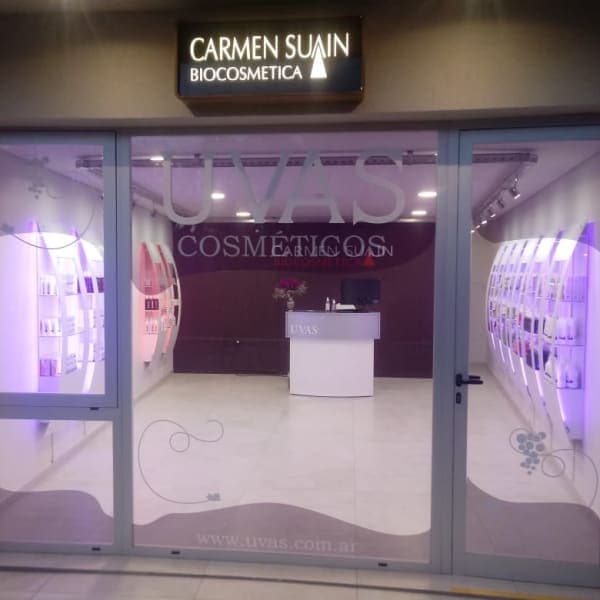 Uvas Cosméticos - Sucursal del centro