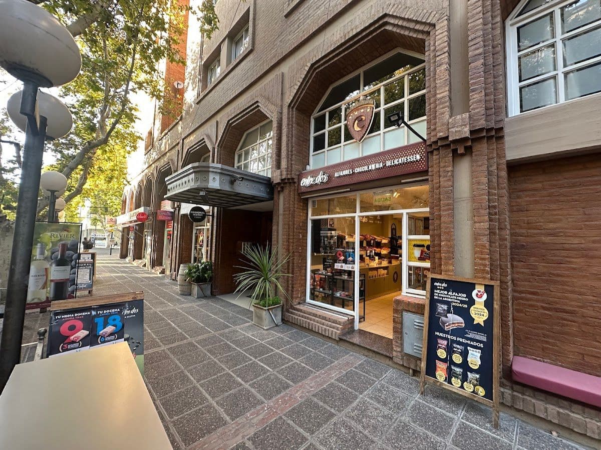 Entre Dos Alfajores Premium Tienda San Rafael Centro