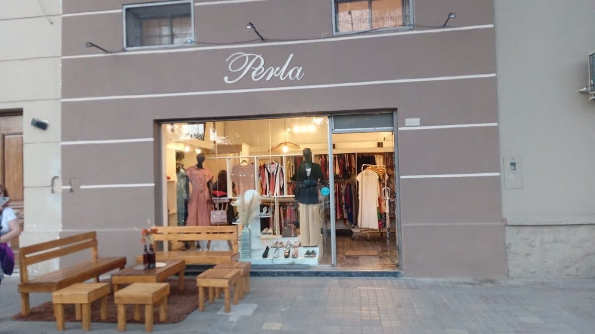 Perla indumentaria